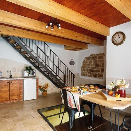 B&B La Corte San Francesco Bari Eksteriør bilde